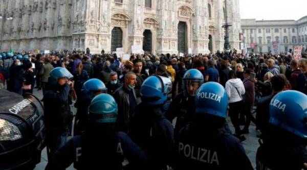DIRITTO DI MANIFESTARE IN RELAZIONE AL PRINCIPIO DI PROPORZIONALITA'  E RAGIONEVOLEZZA