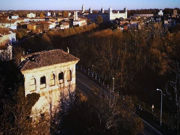 Un pool di istituzioni per ''salvare'' la Torre delle Acque di Colorno
