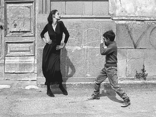 Palazzo Reale. Un viaggio-antologia nel bianco e nero di Ferdinando Scianna