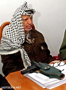 Arafat seduto